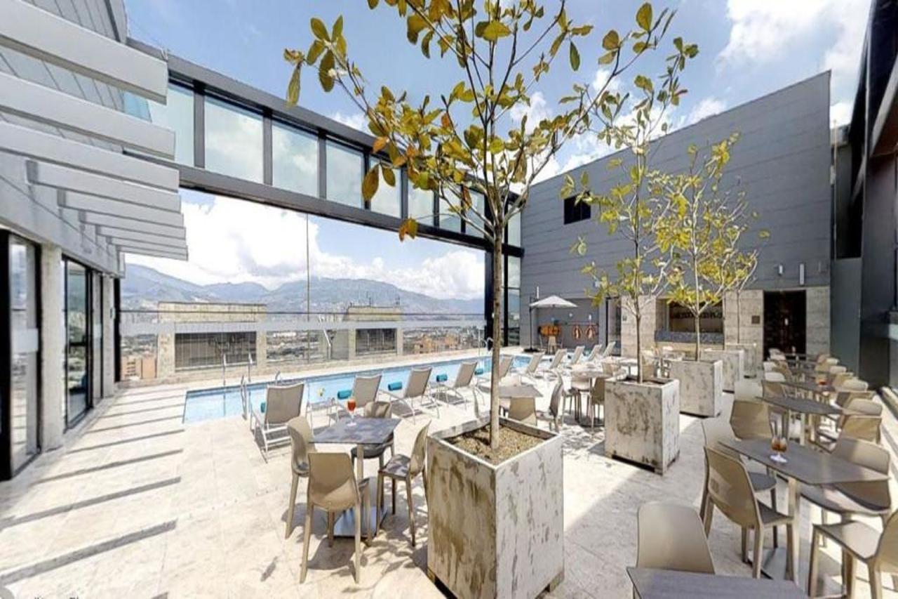 Hotel Estelar Square Меделин Екстериор снимка