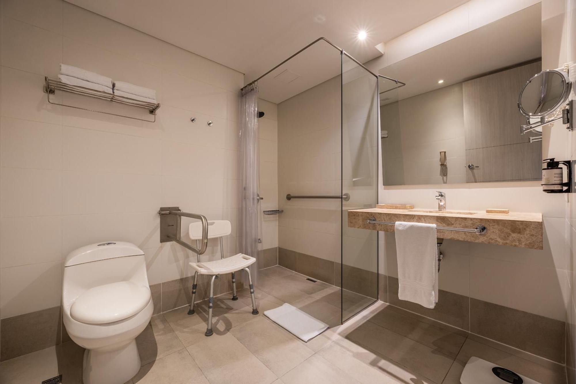 Hotel Estelar Square Меделин Екстериор снимка